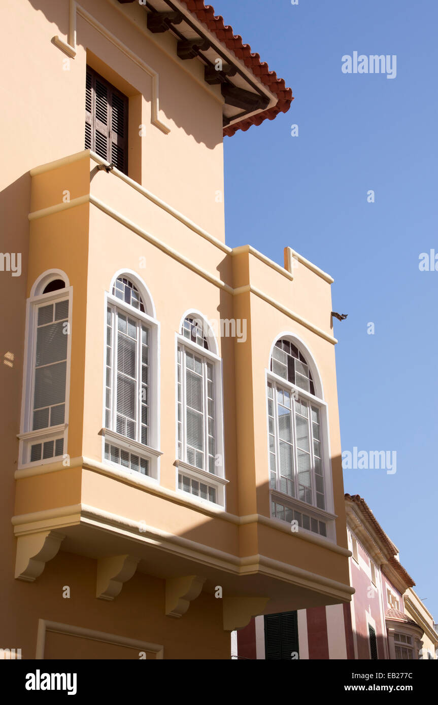 Vecchi edifici di spagnolo in Ciutadella Menorca Foto Stock