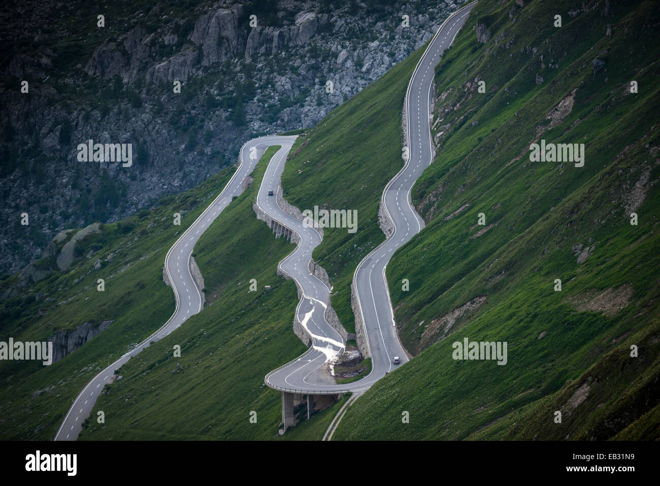 Strada a serpentina, Furka Pass road, Furka Pass, il Cantone di Uri, Svizzera Foto Stock