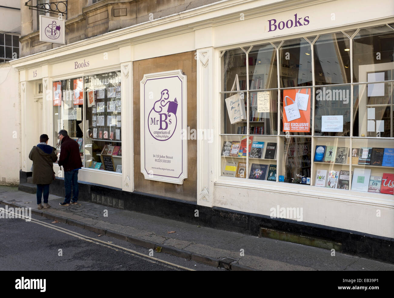 Signor B Emporium di lettura di piaceri - una libreria indipendente o Bookstore di John Street vasca da bagno Foto Stock