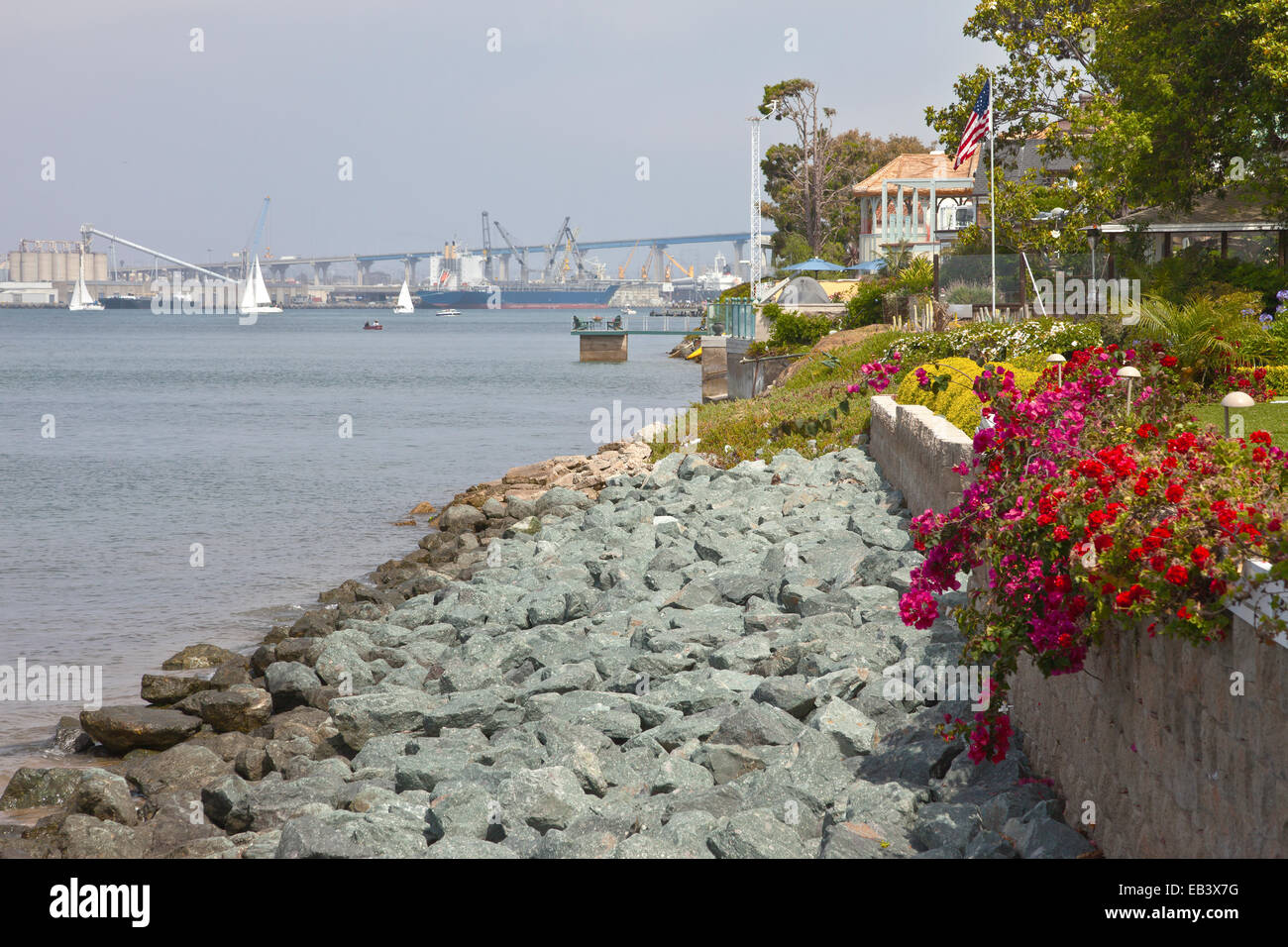 Profilo di porto con i giardini e il San Diego terminale marino. Foto Stock