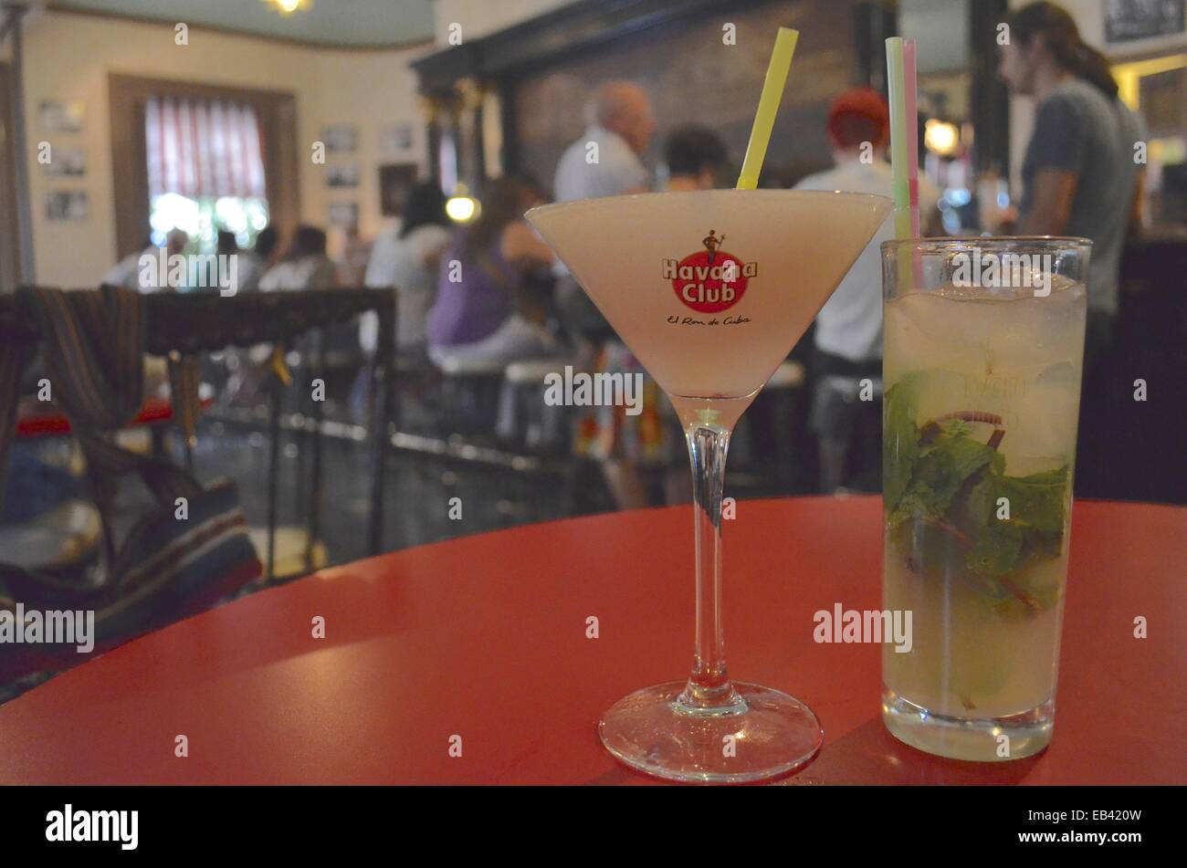 El Floridita bar a l'Avana vecchia. Un preferito bere spot di Ernest Hemingway e la casa del daiquiri e Mojito Foto Stock