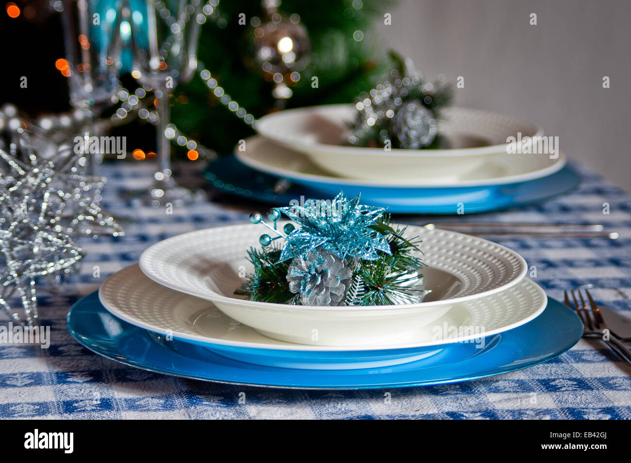 Natale tavola apparecchiata immagini e fotografie stock ad alta risoluzione  - Alamy