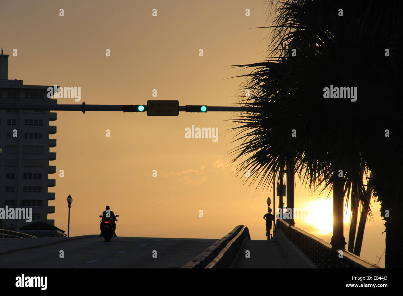 Un runner a Las Olas Boulevard a Fort Lauderdale, Florida, Stati Uniti. Foto Stock