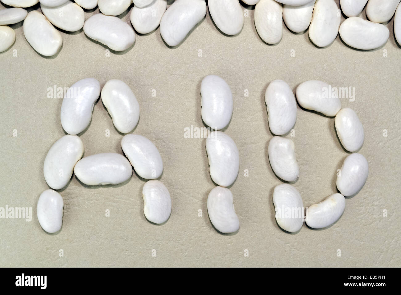 Immagine simbolica per aiuti alimentari alle persone che soffrono la fame Foto Stock