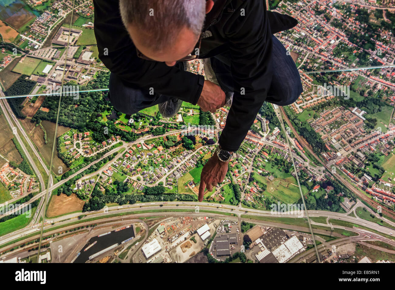 Per turisti in cerca di foto aerea della città di Gand STAM, il Ghent city museum, Belgio Foto Stock