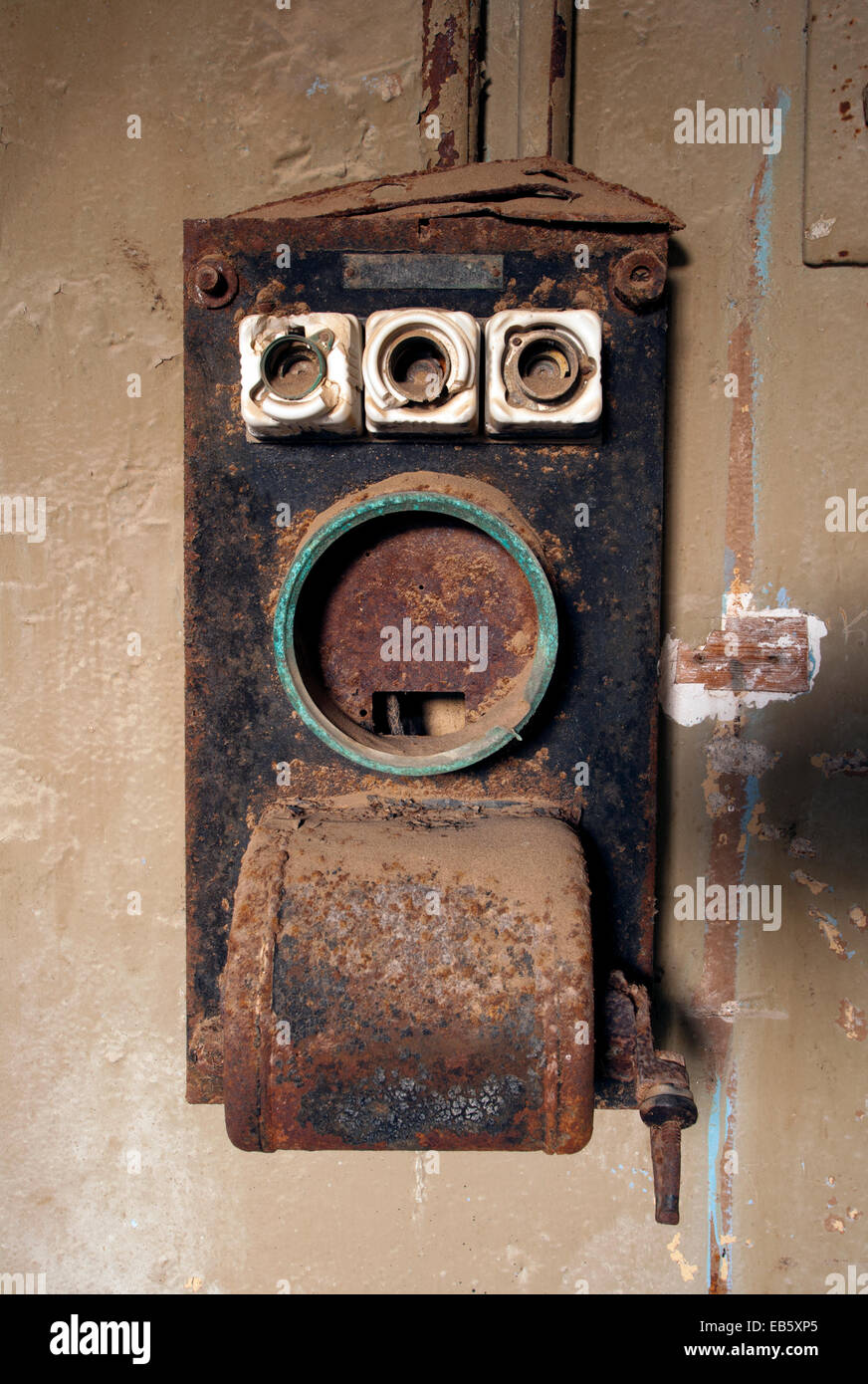 Quadri elettrici in Kolmanskop Ghost Town - Luderitz, Namibia, Africa Foto Stock