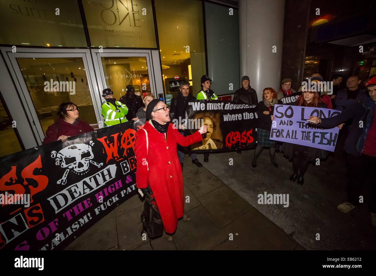 Londra, Regno Unito. 26 Nov, 2014. Guerra di classe "poveri" porta la segregazione di credito di protesta: Guy Corbishley/Alamy Live News Foto Stock