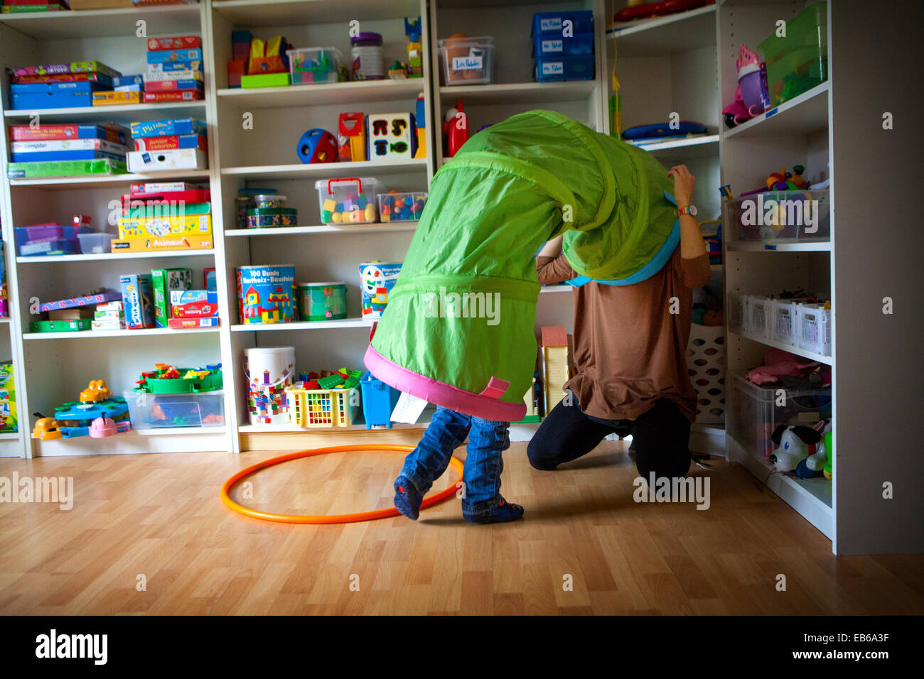 BAMBINO AUTISTICO Foto Stock