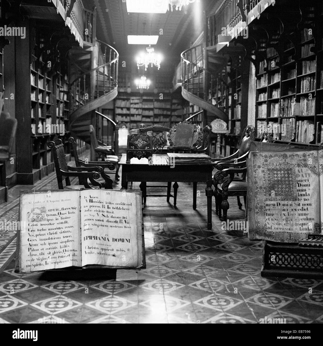 Il Perù, Sud America, Lima, biblioteca del Monastero di San Francisco Foto Stock