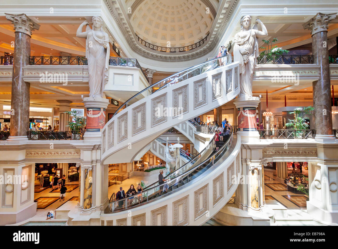 Vista interna del Foro di Cesare Shoppes a Las Vegas in Nevada. Foto Stock