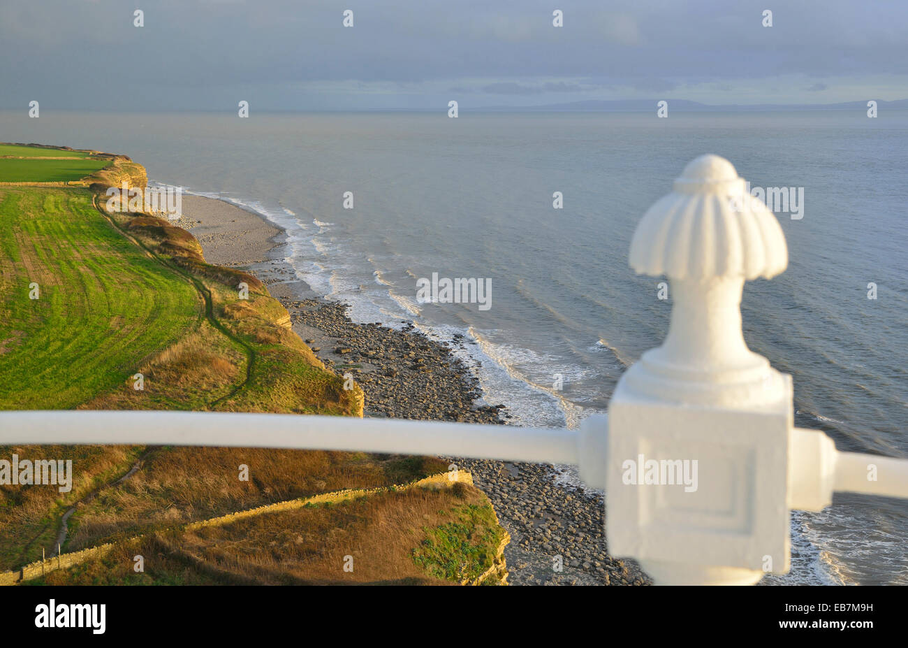 Marine costiere scape da Nash Point Lighthouse in South Glamorgan Wales UK guardando ad Est, Foto Stock