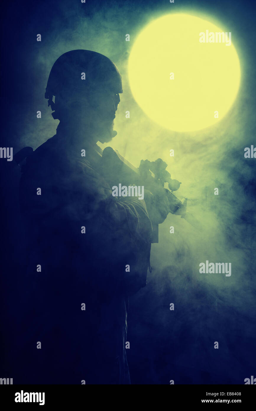 Barbuto forze speciali soldato Foto Stock