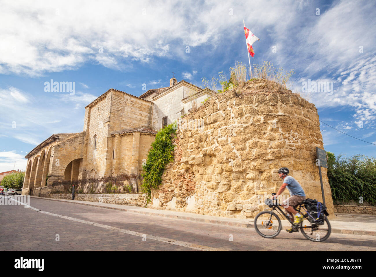 Chiesa di Santa Maria del Camino in carrion de los Condes, Via di San  Giacomo, Palencia, Spagna Foto stock - Alamy