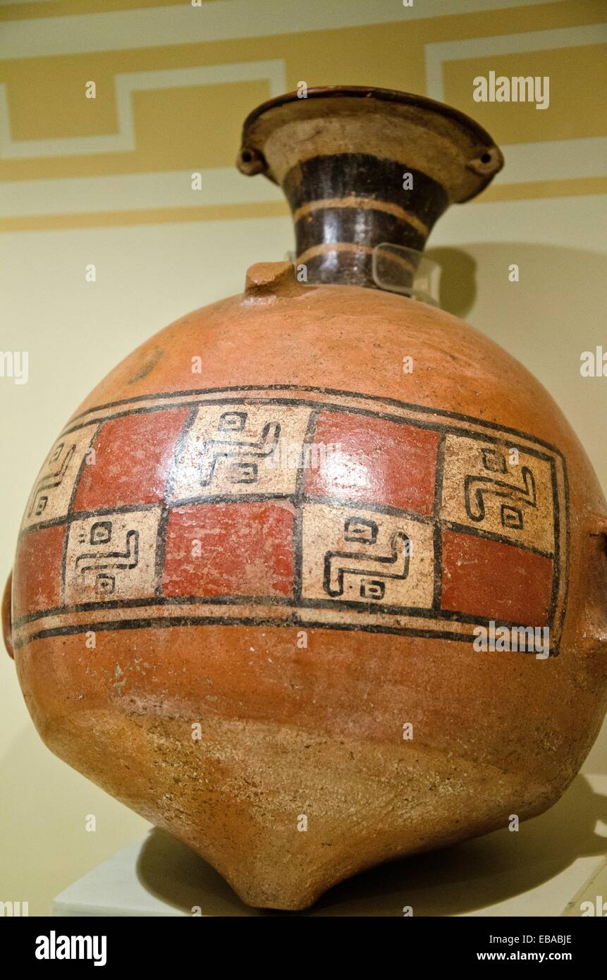Vaso in ceramica cultura Inca 1438 AC-1572 AC Perú Foto Stock