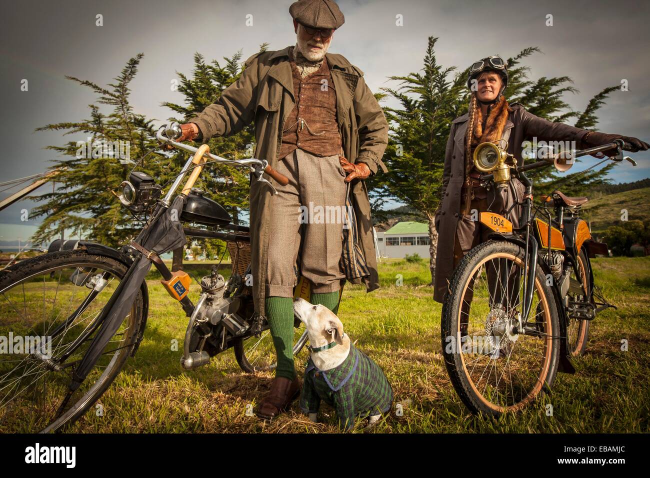 Antiquariato abbigliamento bicicletta color image costume motore craft  festival storico patrimonio uomo Nuova Zelanda oamaru Otago precinct Foto  stock - Alamy