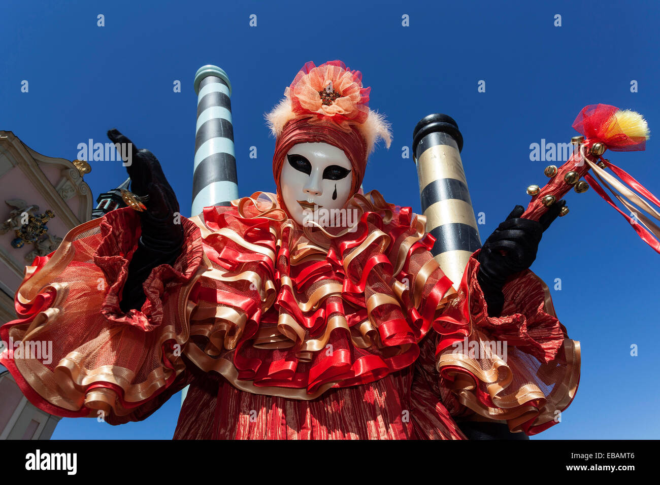 Carnevale veneziano maschera e costume al Venetian Fiera sulla storica piazza del mercato, Ludwigsburg, Baden-Württemberg, Germania Foto Stock