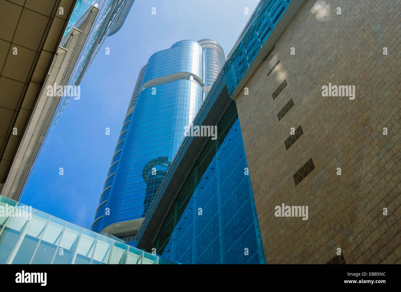 Hong Kong, gli edifici del centro commerciale Langham Place nella penisola di Kowloon. Foto Stock
