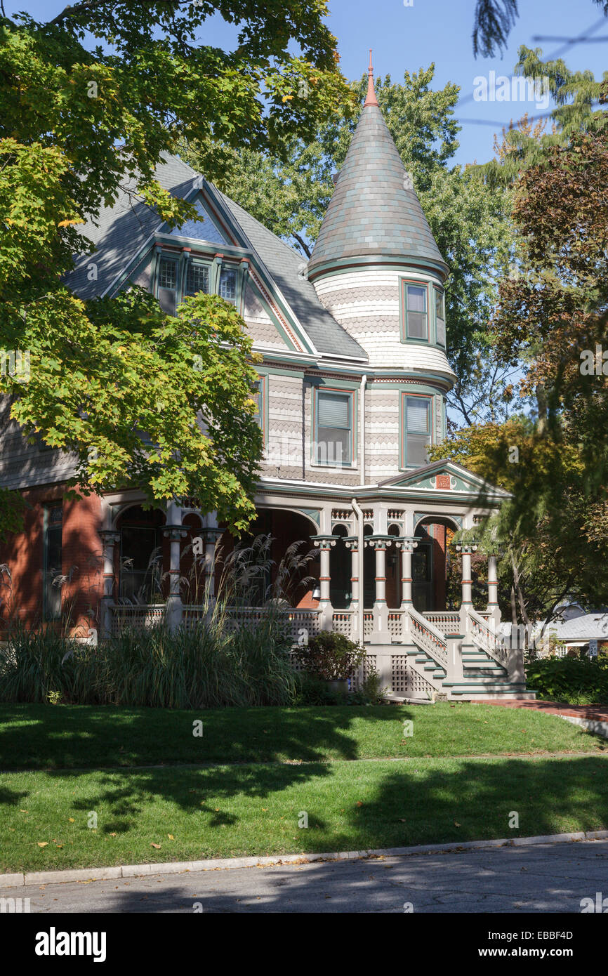 Bel Victorian architettura residenziale nel vecchio West quartiere Lawrence Lawrence, Kansas. Foto Stock