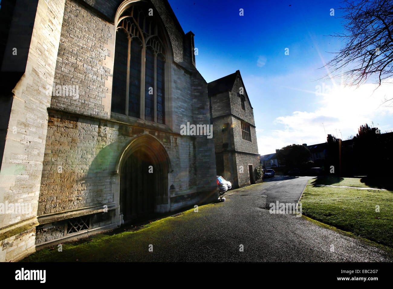 Il convento. St. Mary's Road, Cowley, Oxford, nome lavoro: James Lewis note funebri: James Lewis subito da distrofia muscolare ed è stata regolarmente inserita nell'Oxford Mail per la sua attività di raccolta fondi. Poi è scomparso il Nov 13. I membri della famiglia in luminose Foto Stock