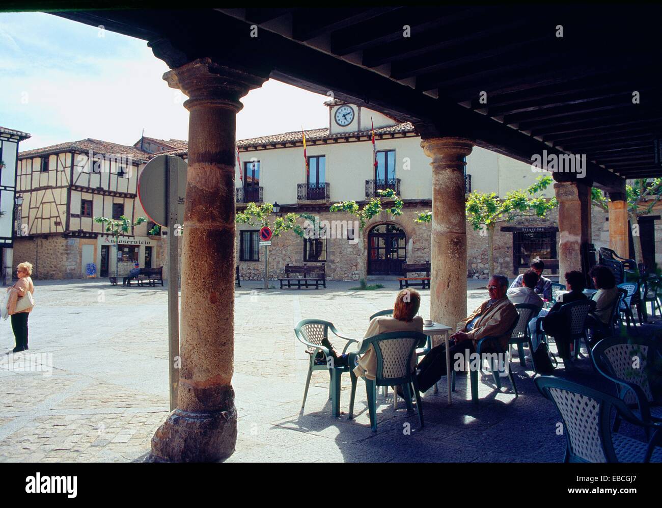 Doña Urraca Square. Covarrubias, provincia di Burgos, Castilla Leon, Spagna. Foto Stock