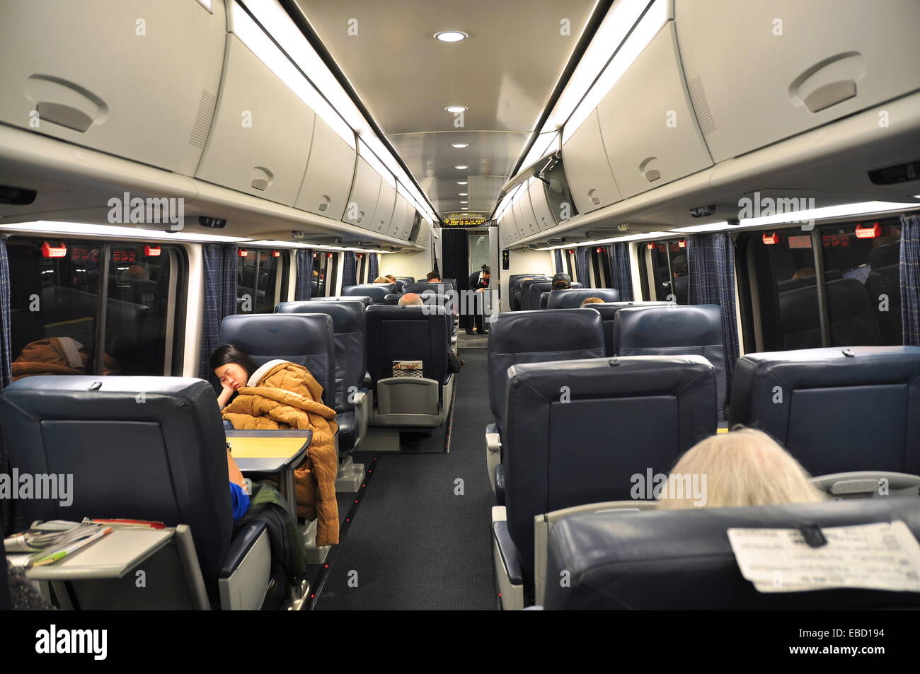 Prima vettura di classe di Amtrak Acela Express Train #2158 dalla NY Penn Station a Boston, MA LA Stazione Sud Foto Stock