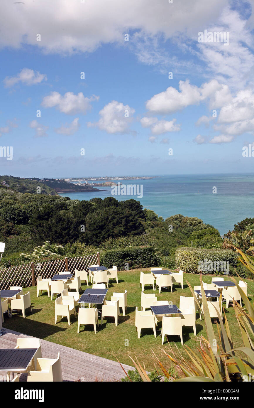 Una vista generale in tutta Jerbourg point sul canale isola di Guernsey. Foto Stock