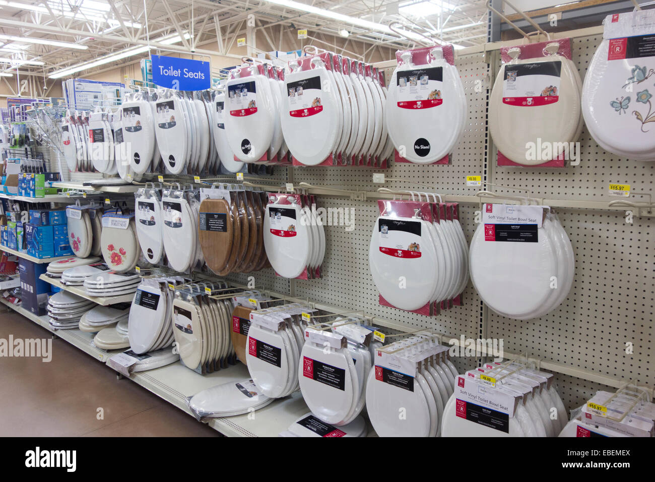 Sedile da water copre in Walmart store Foto Stock