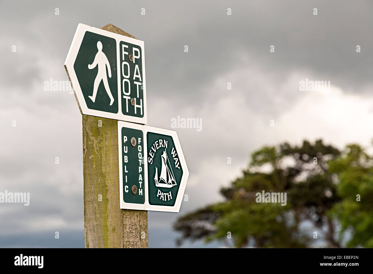 Severn modo sentiero segno, fiume Severn a Salthouse, England, Regno Unito Foto Stock