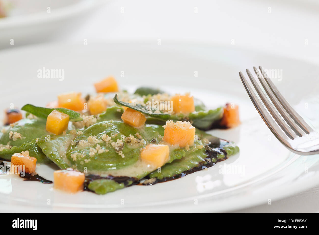 Close up butternut Ravioli di spinaci Foto Stock