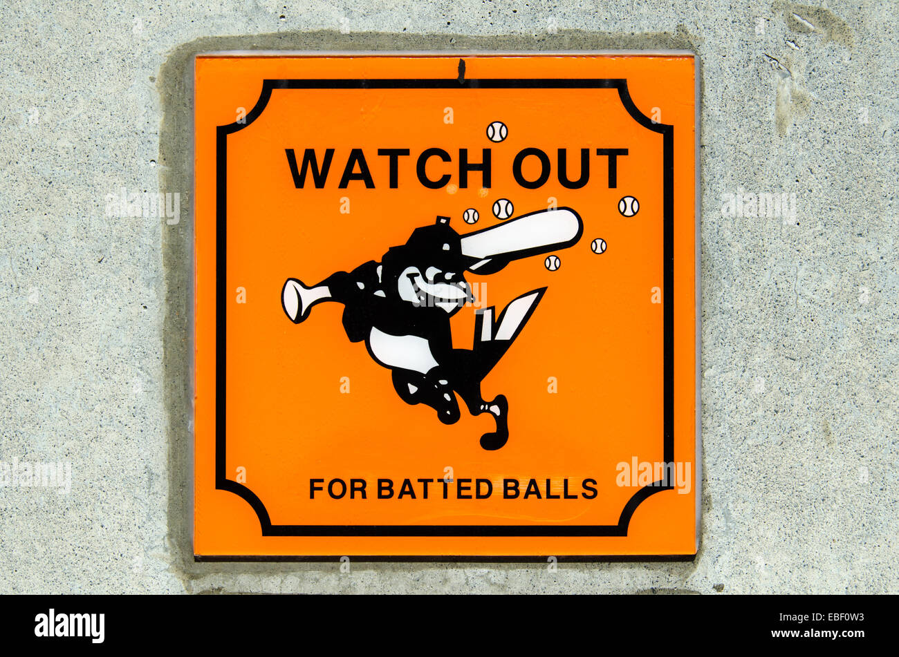Un 'Watch Out' segno a Camden Yards Foto Stock