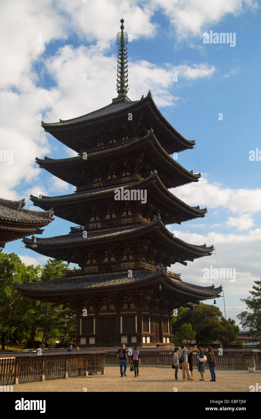 Pagoda al Tempio di Kofuku-ji (Patrimonio Mondiale dell'UNESCO), Nara, Kansai, Giappone Foto Stock