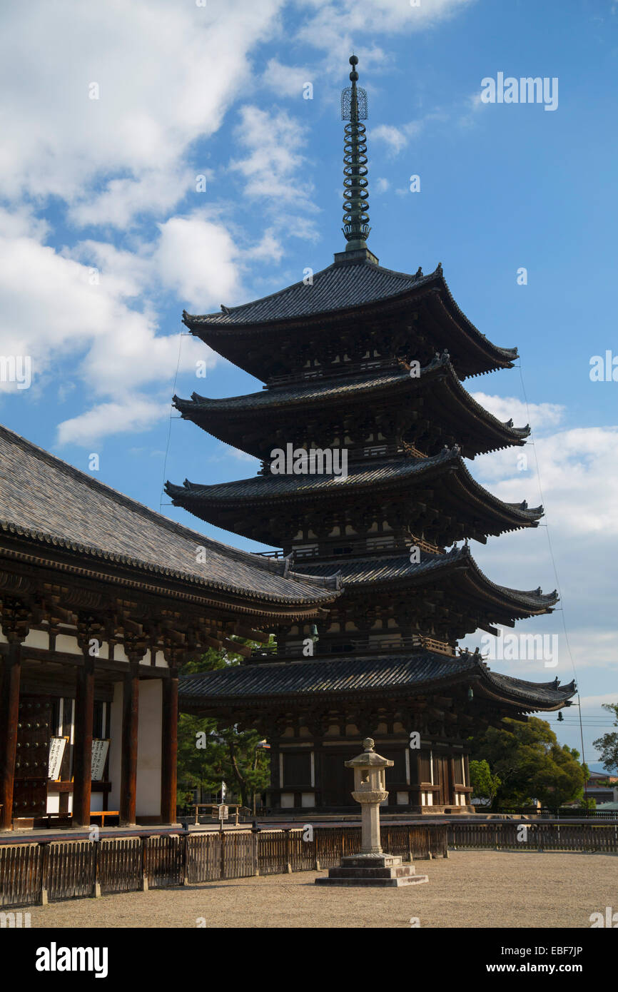 Pagoda al Tempio di Kofuku-ji (Patrimonio Mondiale dell'UNESCO), Nara, Kansai, Giappone Foto Stock