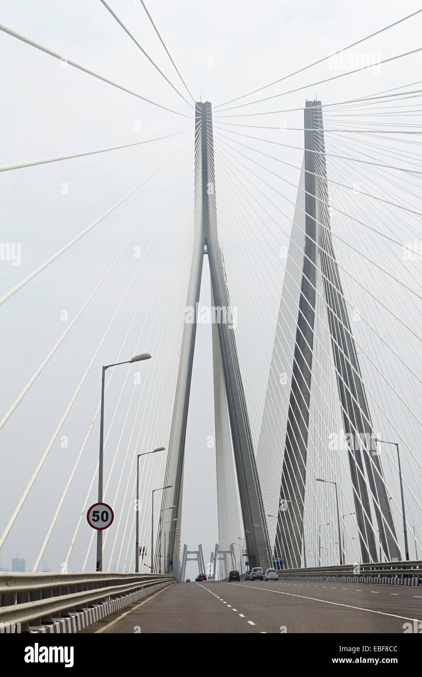India Mumbai cavalcavia di ponte Foto Stock