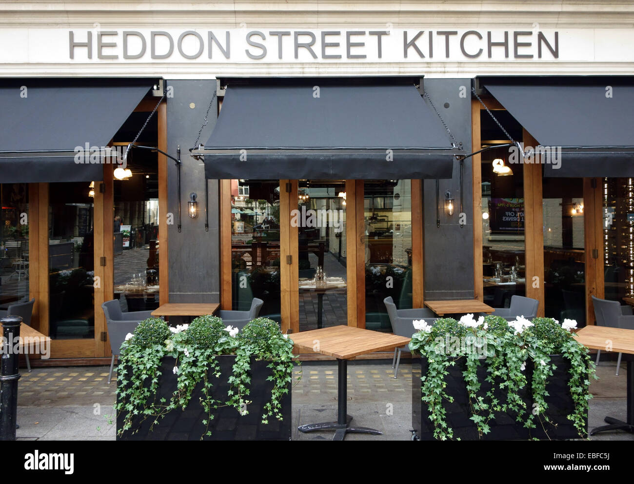 Heddon Street cucina off Regent Street, London è un Gordon Ramsay ristorante Foto Stock