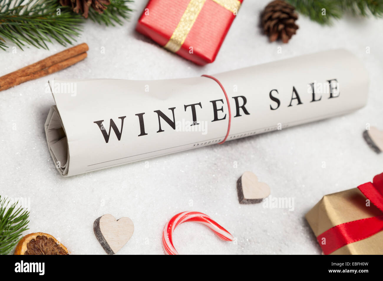 Inverno vendita e decorazione di Natale Foto Stock