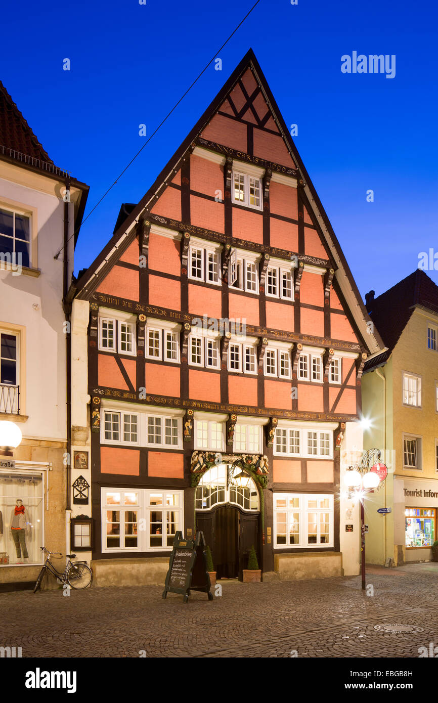 Walhalla House, a struttura mista in legno e muratura edificio dal 1690, centro storico, Osnabrück, Bassa Sassonia, Germania Foto Stock