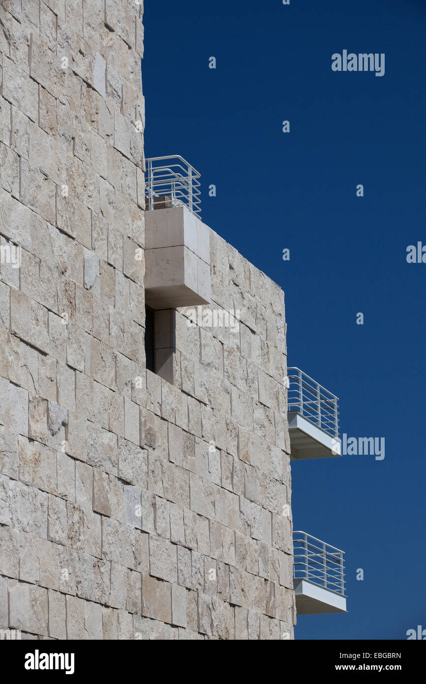 Los Angeles, Stati Uniti d'America - Luglio 2,2011:il Getty Center di Los Angeles.Il Getty Center attira più di 1.3 milioni di visitatori annuall Foto Stock