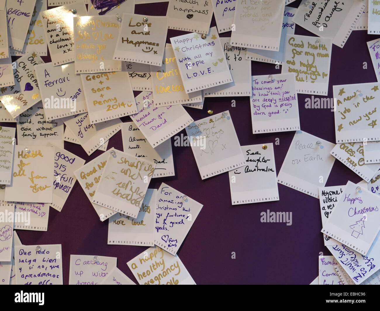 La Cattedrale di Winchester gli auguri di Natale Foto Stock