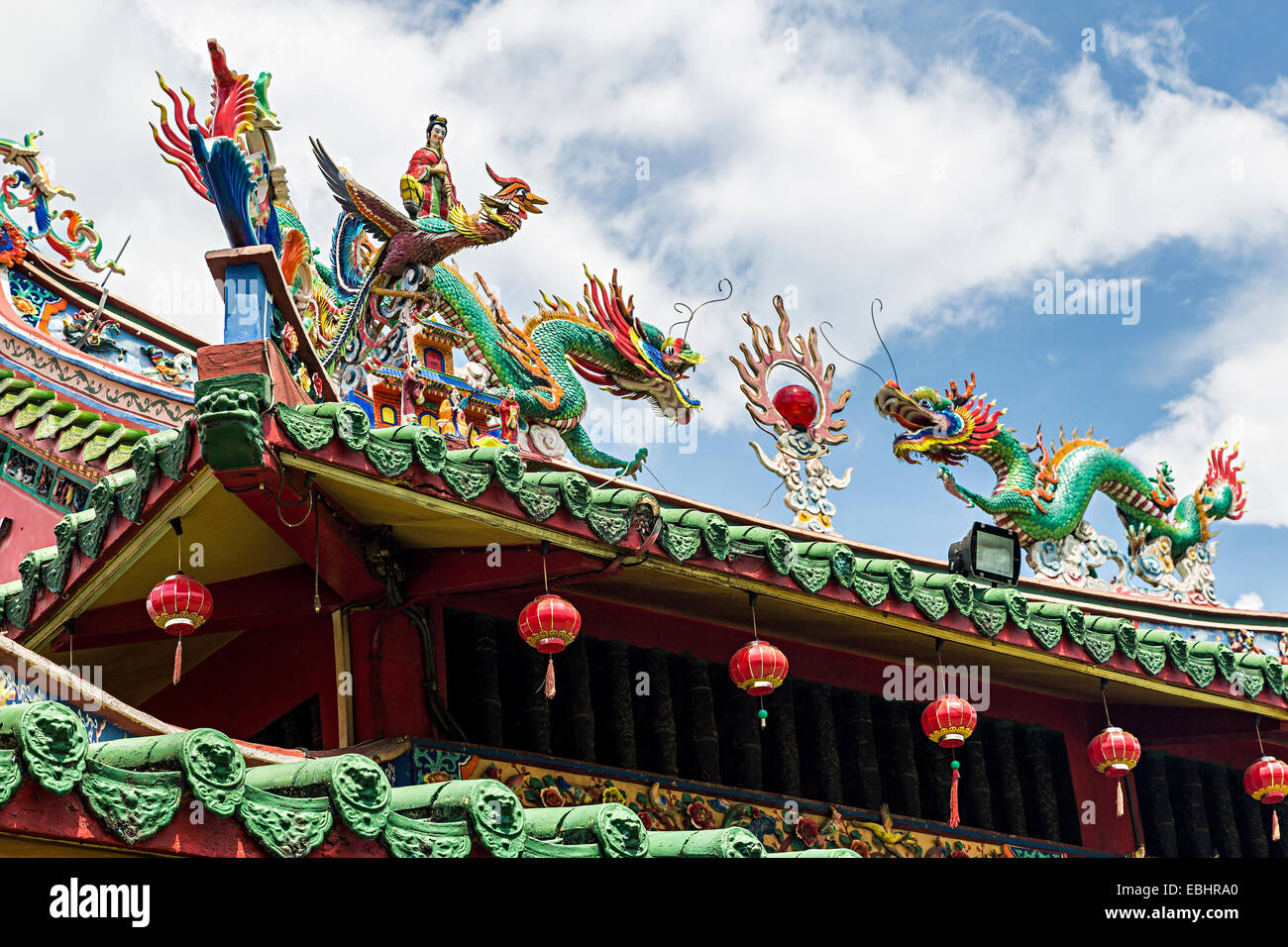 Tetto della Tua Pek Kong tempio Cinese, Miri Sarawak, Malaysia Foto Stock