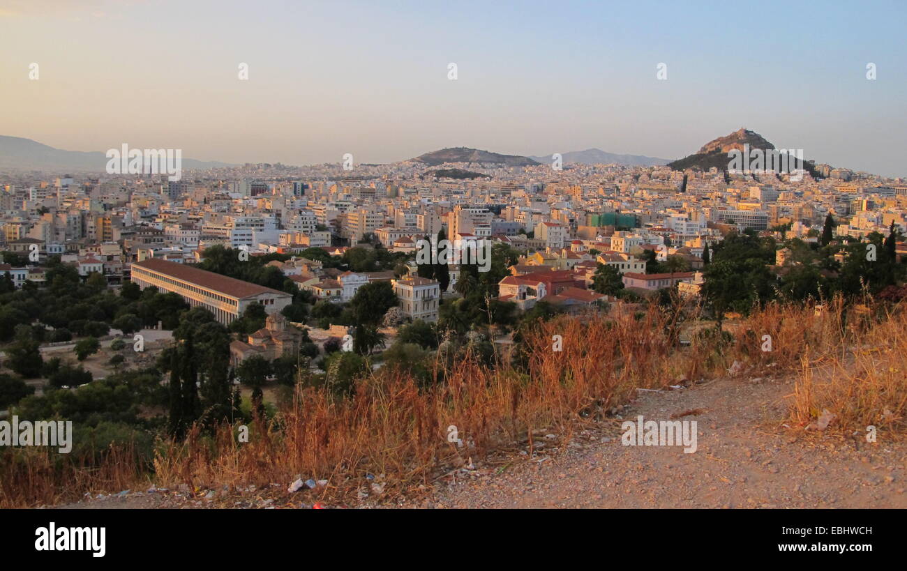 Paesaggio urbano di Atene dal Monte Lycabettus Foto Stock