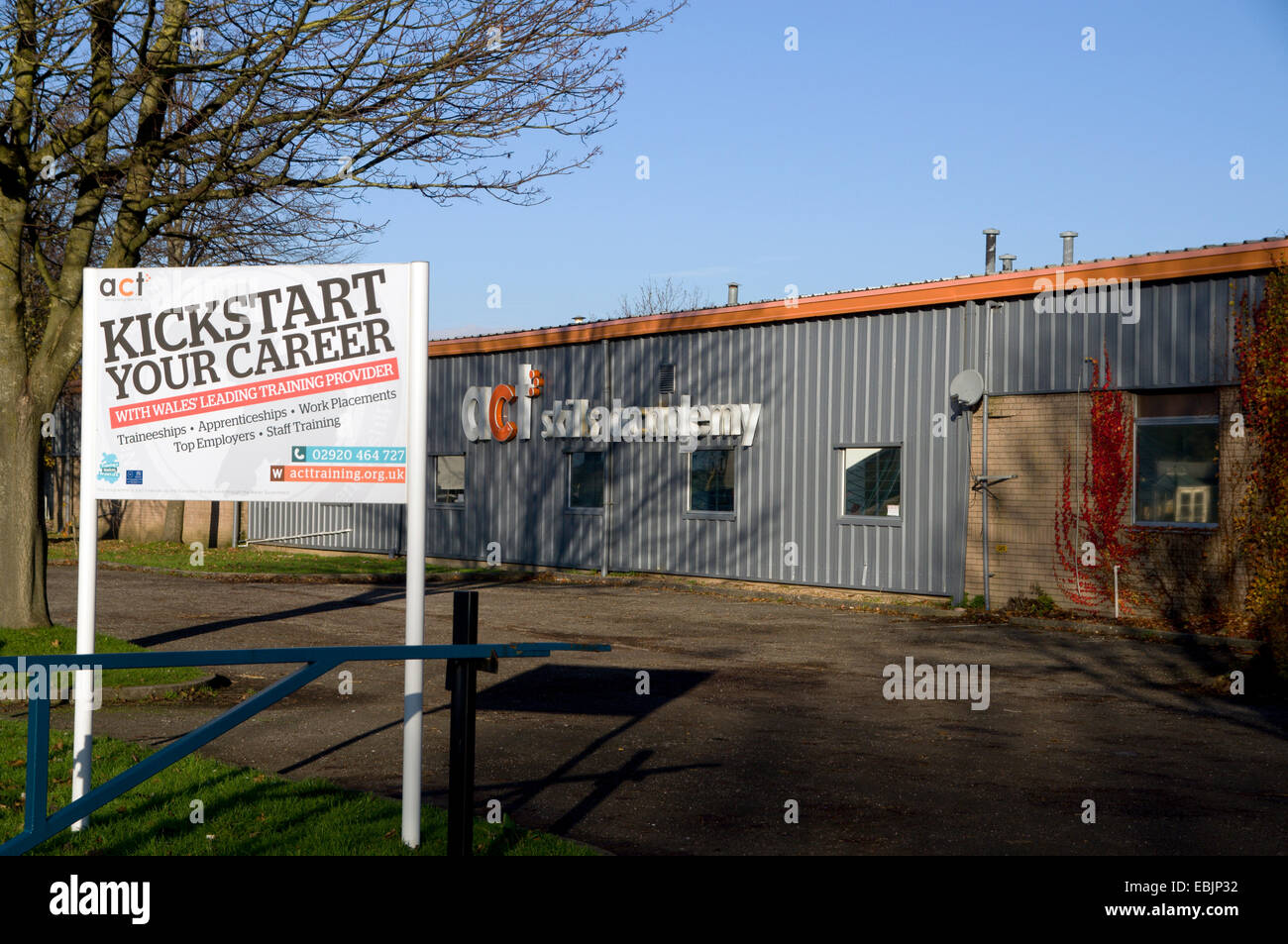 Agire competenze accademia, Hadfield Road, Cardiff, Galles, UK. Foto Stock