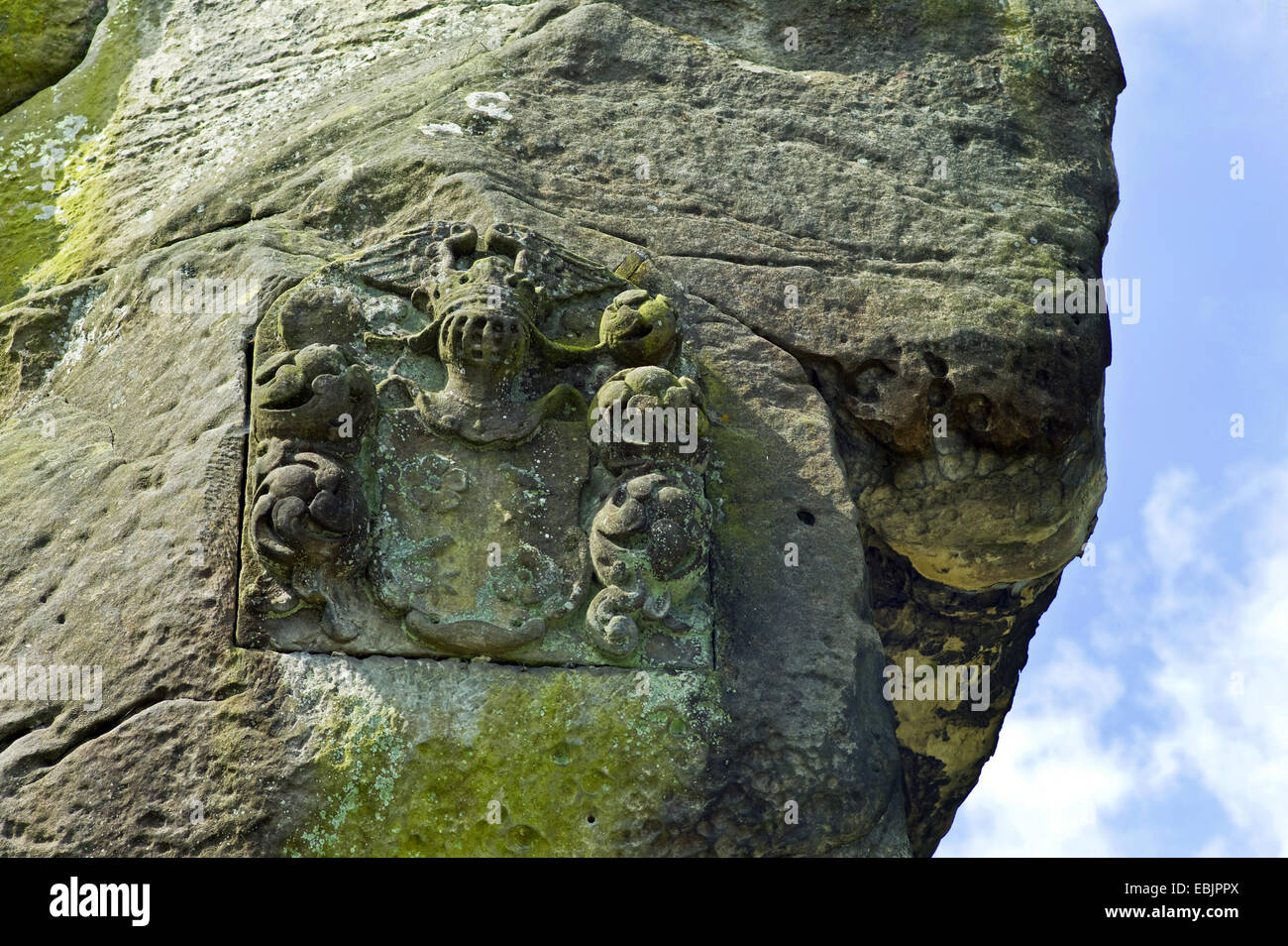 Externsteine, formazione di roccia con Lippe emblema, in Germania, in Renania settentrionale-Vestfalia, della Foresta Teutoburg Foto Stock