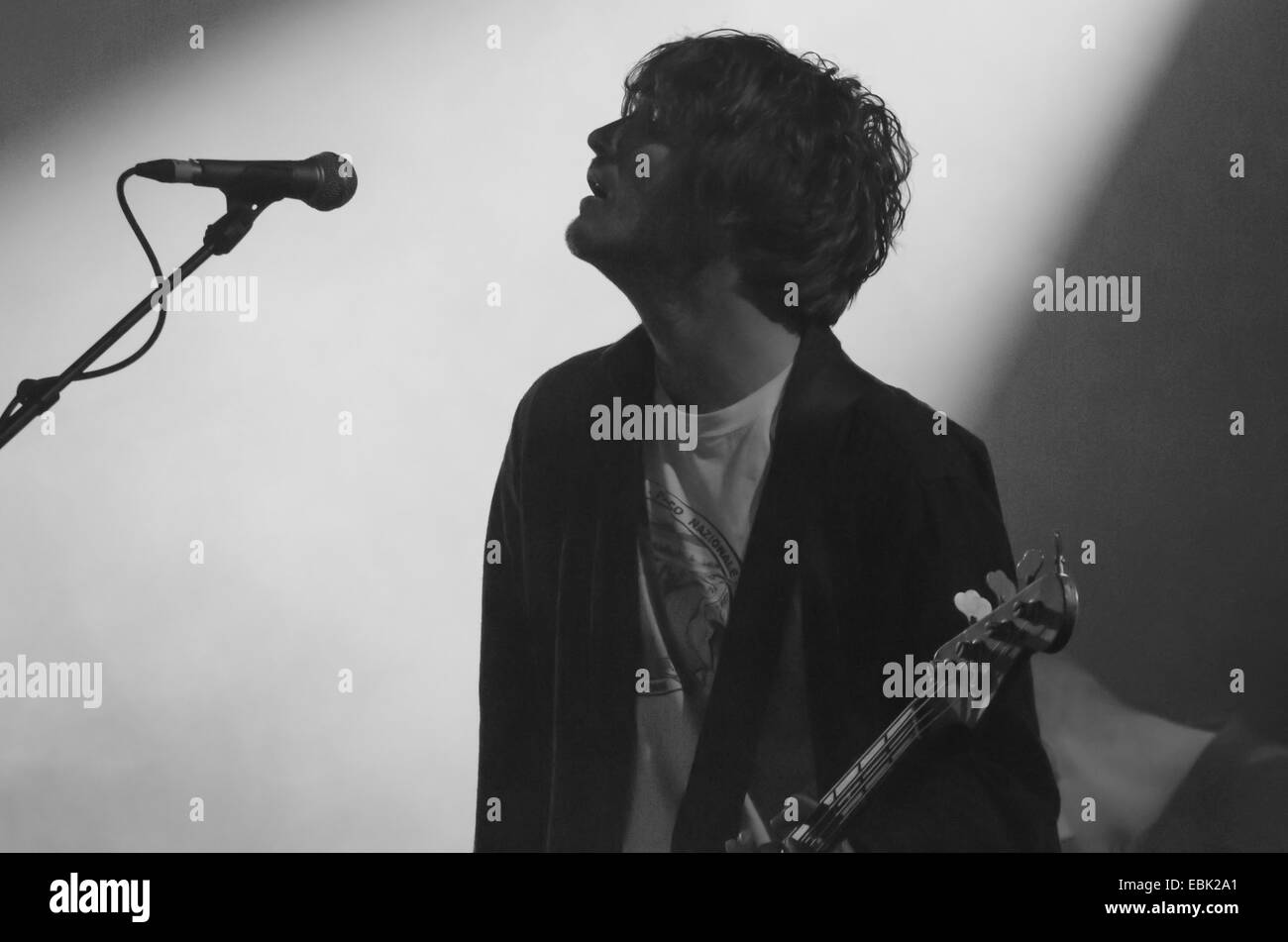 I Virginmarys sono un gruppo heavy rock. Matt Rose - basso/voce Foto Stock
