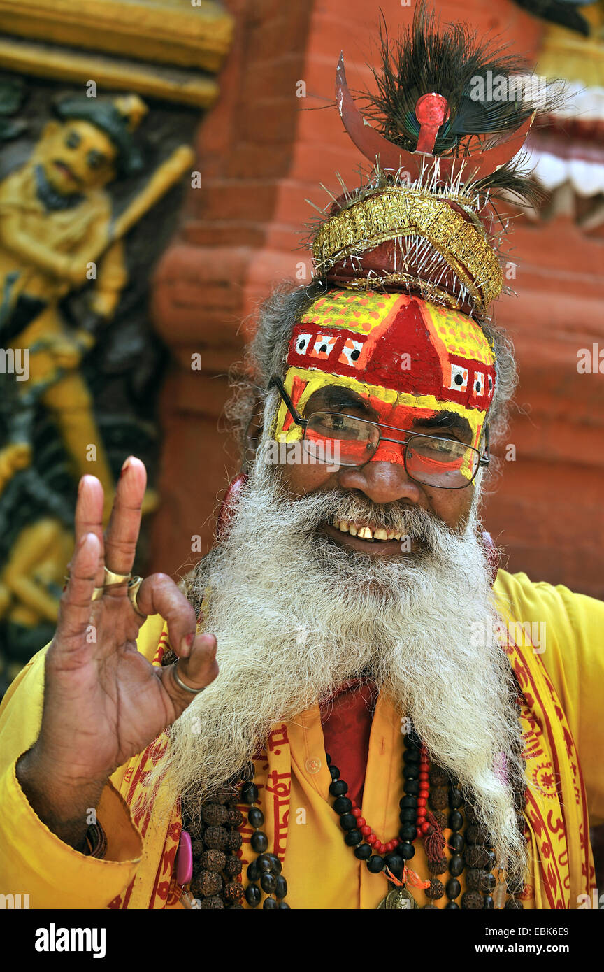 Sadhus indù (l'uomo che vive un strettamente alla vita religiosa) a Durbar Square, Nepal, Kathmandu Foto Stock