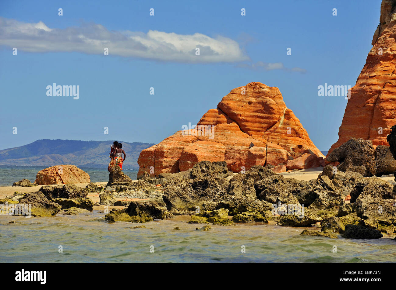 Le formazioni rocciose in spiaggia, Madagascar, Antsiranana, Diego Suarez Foto Stock