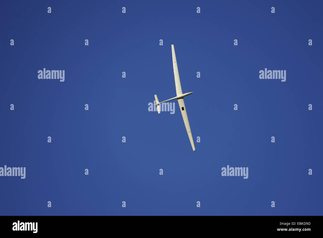 Aliante in cielo blu Foto Stock