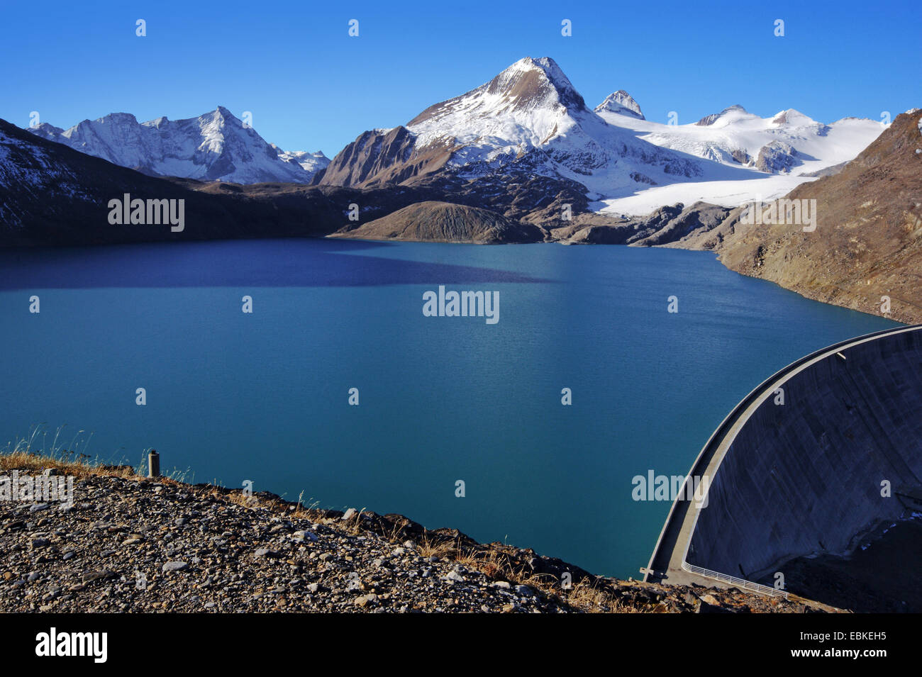 Lago Griessee e diga a gravità, Svizzera Vallese, Oberwallis, Goms Foto Stock