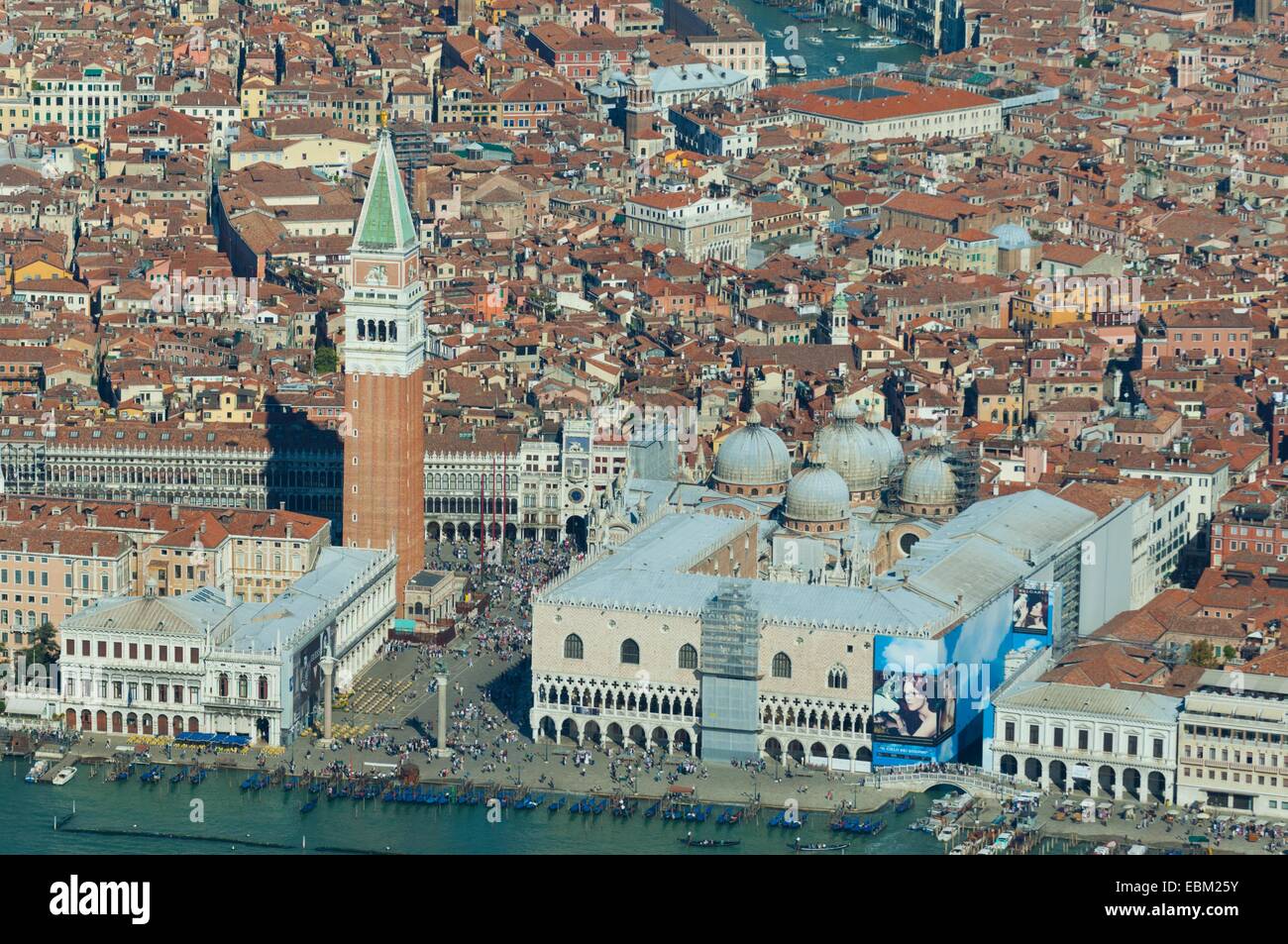 Vista aerea di Piazza San Marco, Venezia, Italia e Europa Foto Stock