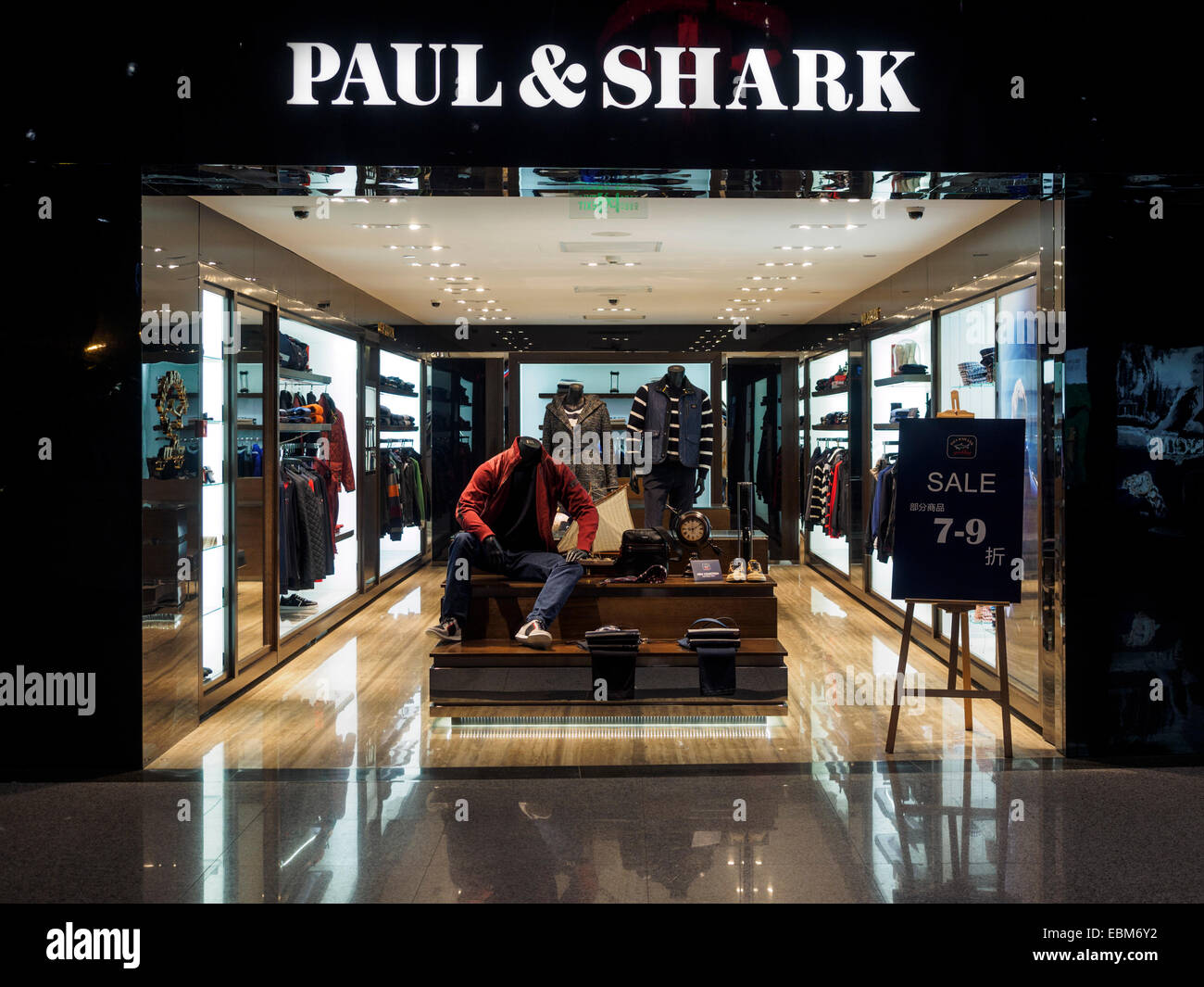 Paul & Shark negozio di abbigliamento Foto stock - Alamy