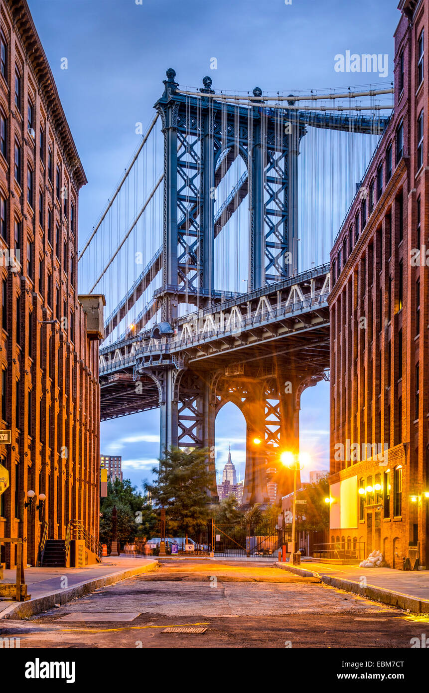 Paesaggio di Manhattan dal ponte di Brooklyn a New York City. Foto Stock